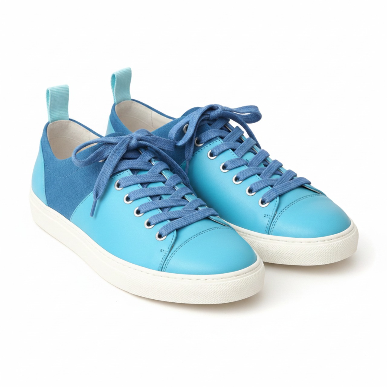 LOWCUT SNEAKERS