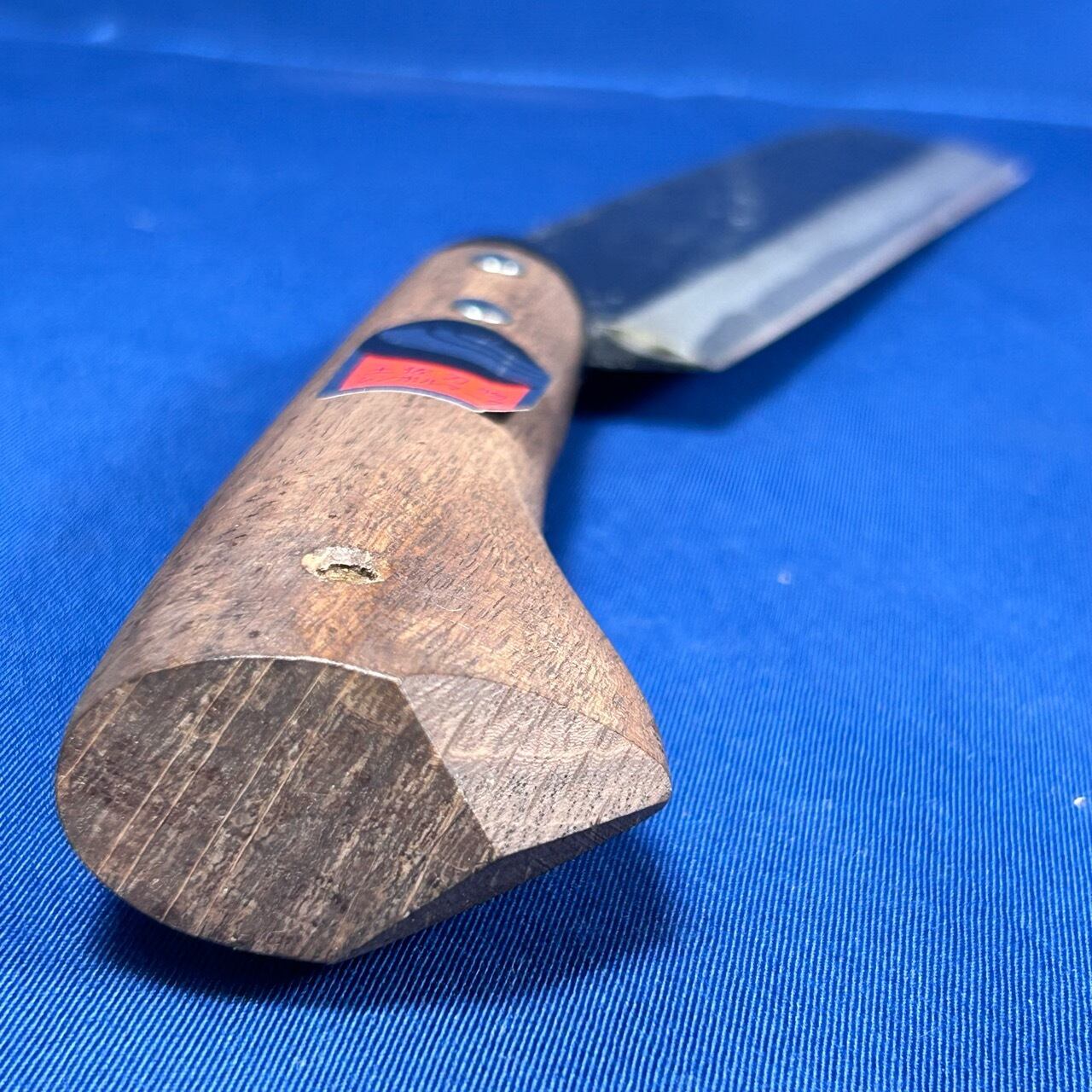 土佐打刃物 / 片刃鉈 腰鉈 鞘付 黒打仕上〈刃長240mm〉【中古品 土佐打刃物 / 片刃鉈 腰鉈 鞘付 黒打仕上〈刃長240mm〉【中古品