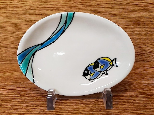 楕円小皿　パウダーブルーサージョンフィッシュ