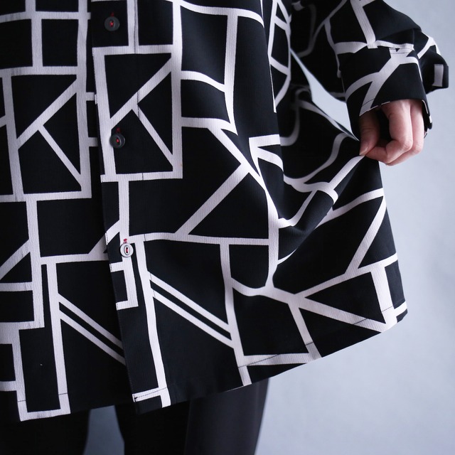 random grid monotone pattern loose shirt
