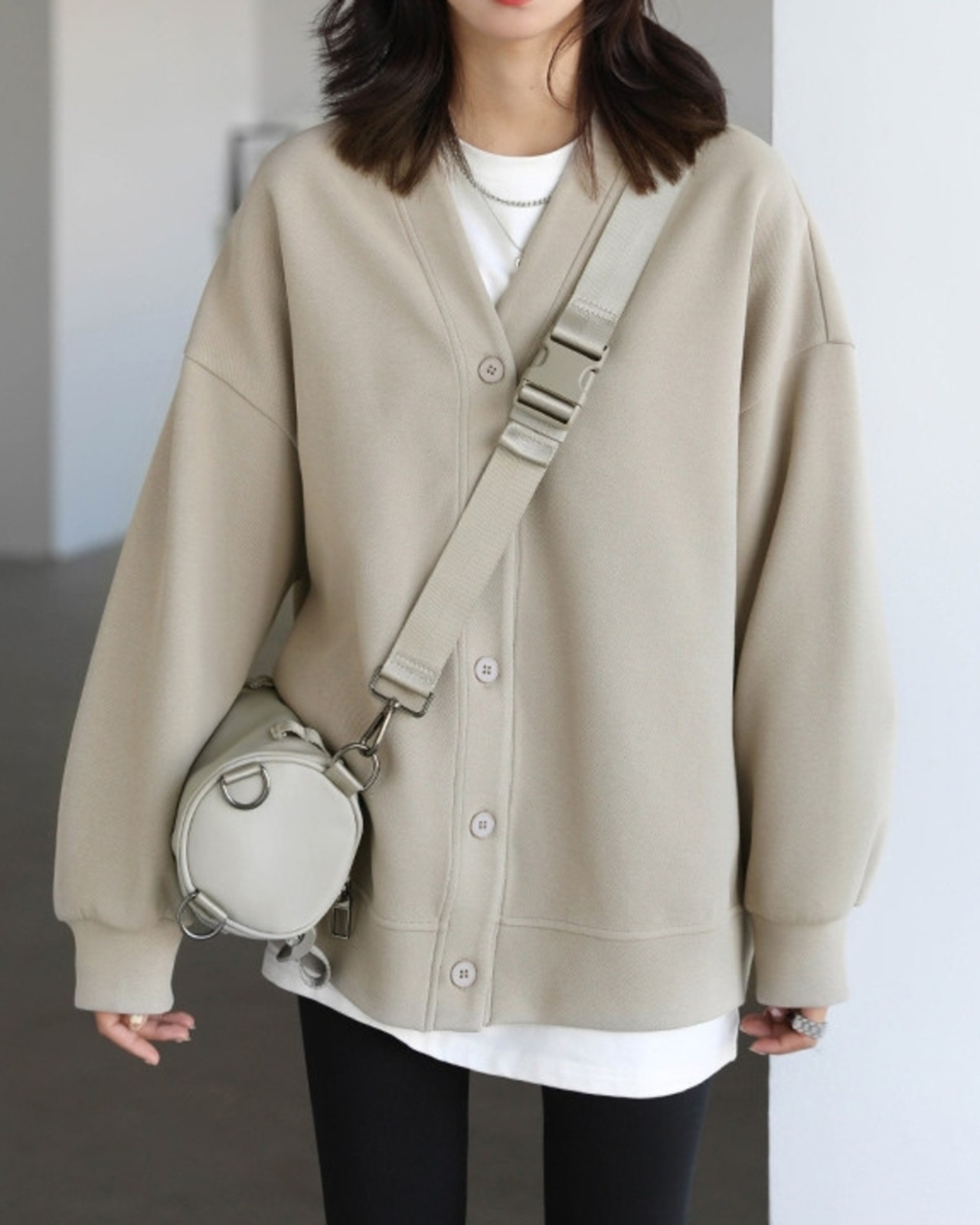 Button front oversized cardigan L0140