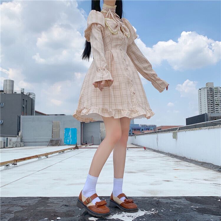 数量は多 Self Portrait 芸能人愛用ブランド レーストリムワンピース Portrait ワンピース Self ワンピース オールインワン
