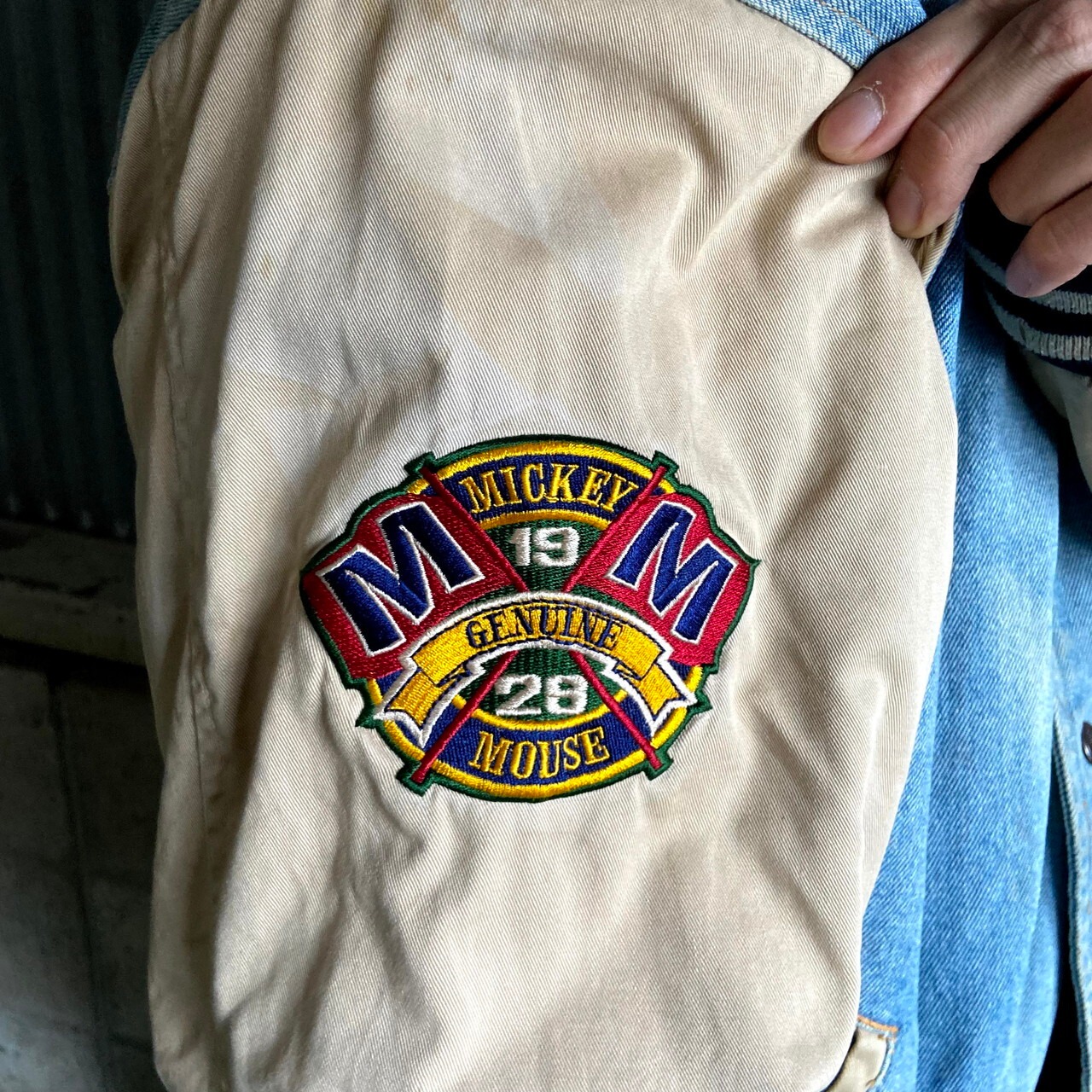 Disney ディズニー ミッキーマウス 刺繍 ワッペン デニムスタジャン 