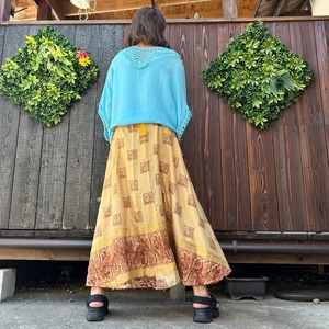 鍵編みゆったりポンチョ