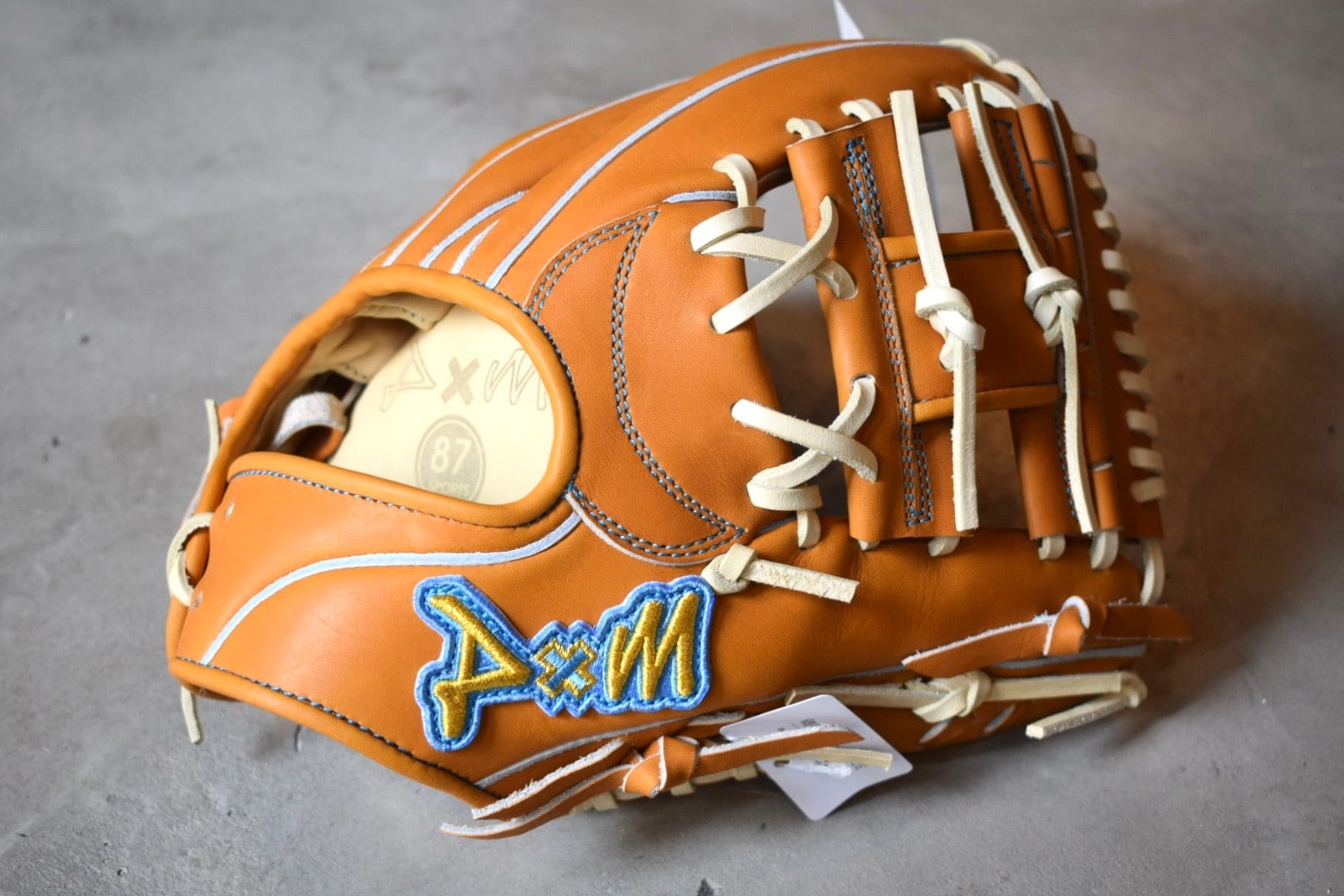 スペシャル平裏刻印入り 店舗別注モデル【D×M】硬式用グローブ 内野手 