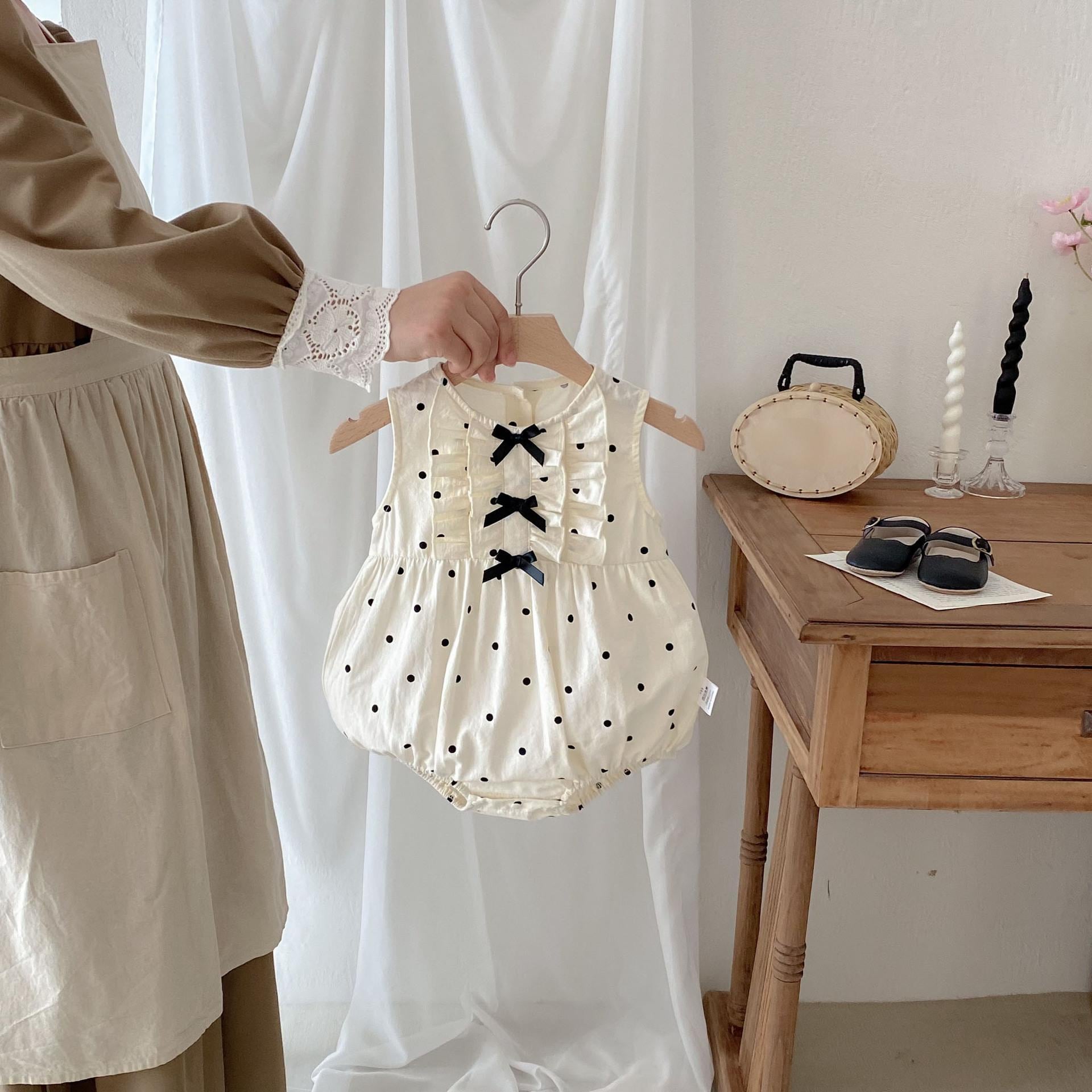 リボンフリルドットロンパース