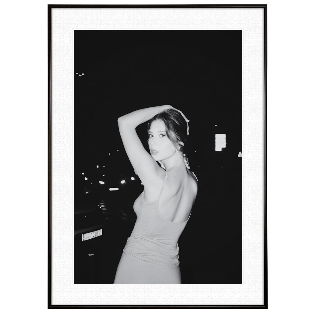 人物写真 背中を見せる女性 インテリアアート モノクロポスター額装 AS3160