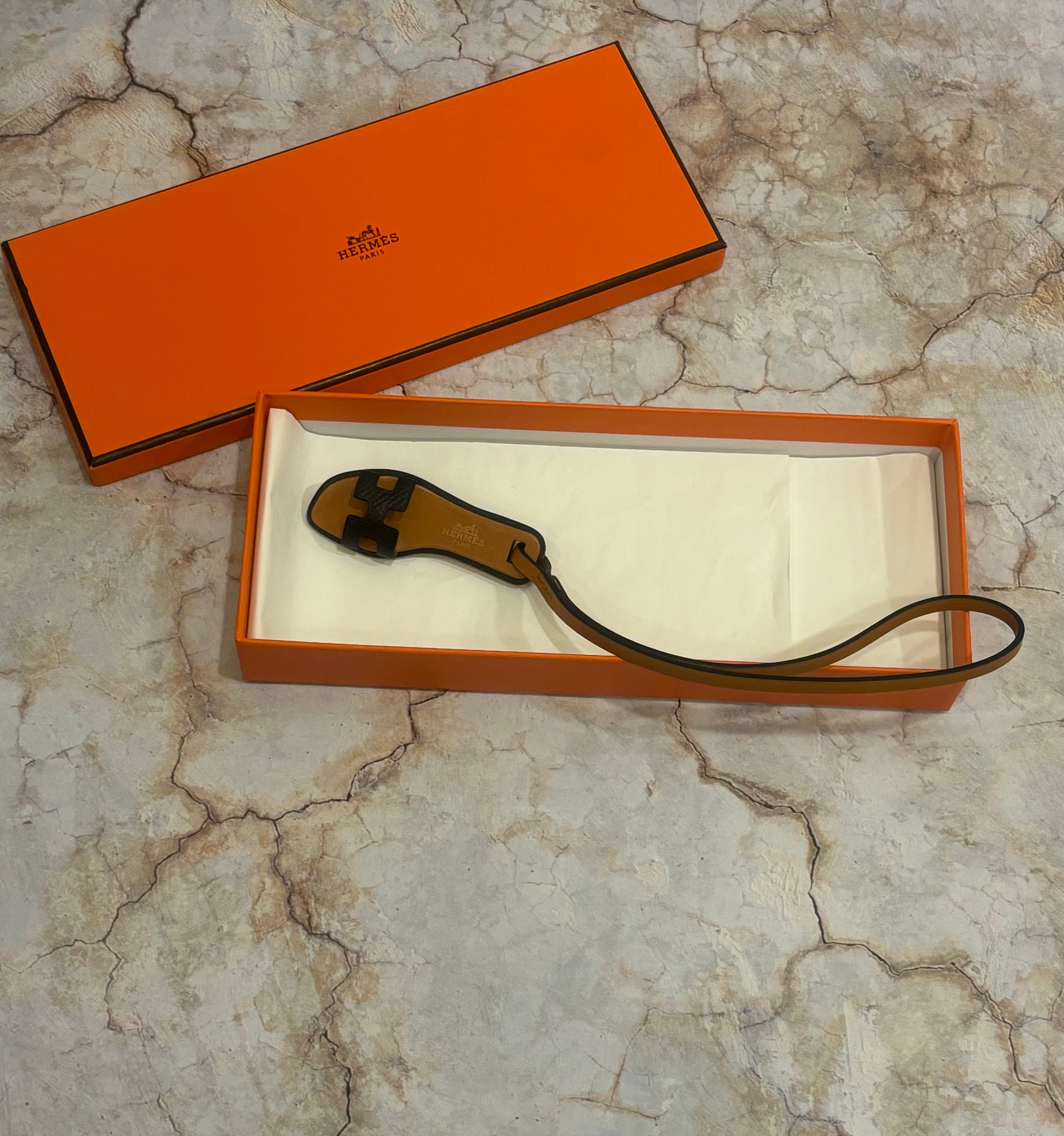 Hermes オラン ナノ チャーム エルメス ブラック×ゴールド | Pay ID Hermes オラン ナノ チャーム エルメス ブラック×ゴールド | Pay ID