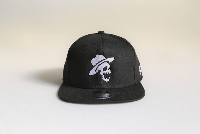 NEW ERA // SOURIRE ORIGINAL LOGO CAP　(Hammer Skull)