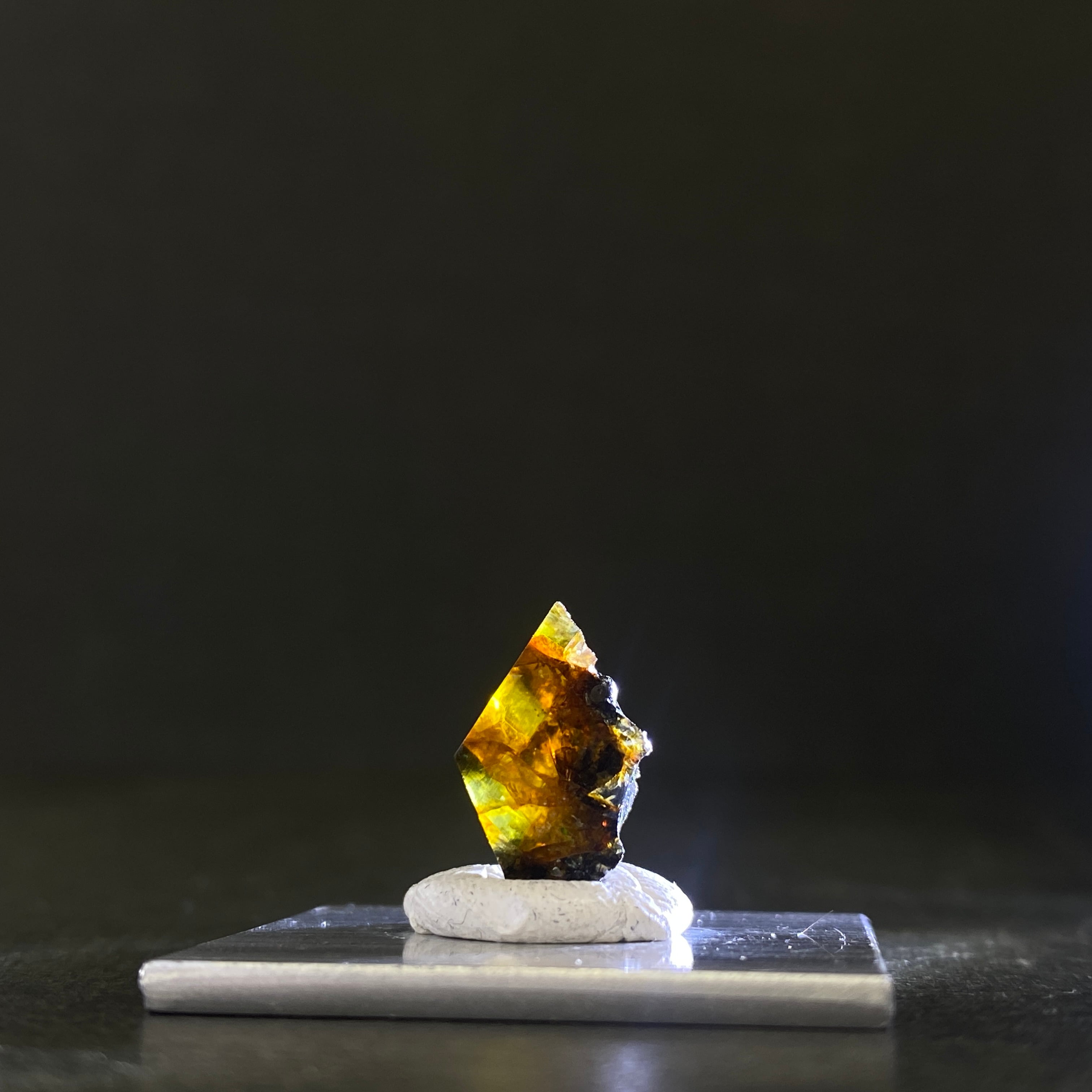 エスケル隕石（Esquel Meteorite） エスケル隕石HG Esquel Meteorite 26071603 | 【隕石屋】METEOS