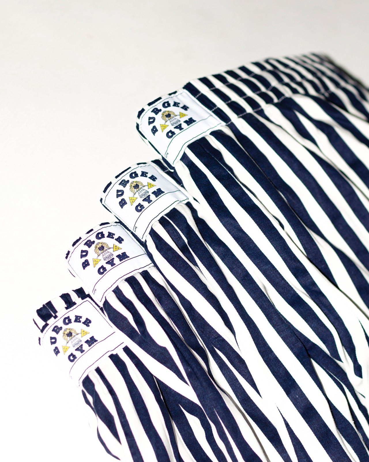 バーガージムバギーパンツ ネイビー