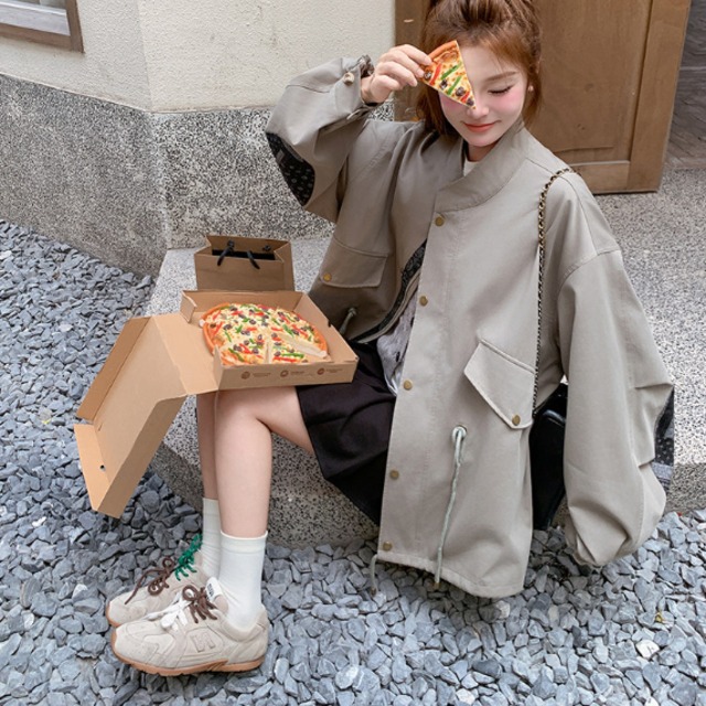 【送料無料】 ノーカラーコート ジャケット アウター 羽織り ショート 長袖 フレア Aライン ファスナー ポケット ニュアンスカラー シンプル カジュアル おしゃれ お洒落 こなれ感 コンサバ 定番アイテム 体型カバー ヘルシー 無地 春 秋 女性 レディース ママ 30代 40代 通勤 デート お出かけ 女子会 お茶会 授業参観 休日 アウトドア 着回し 普段使い ファッション スタイル 楽ちん オーバーシルエット 垢抜け 動きやすい