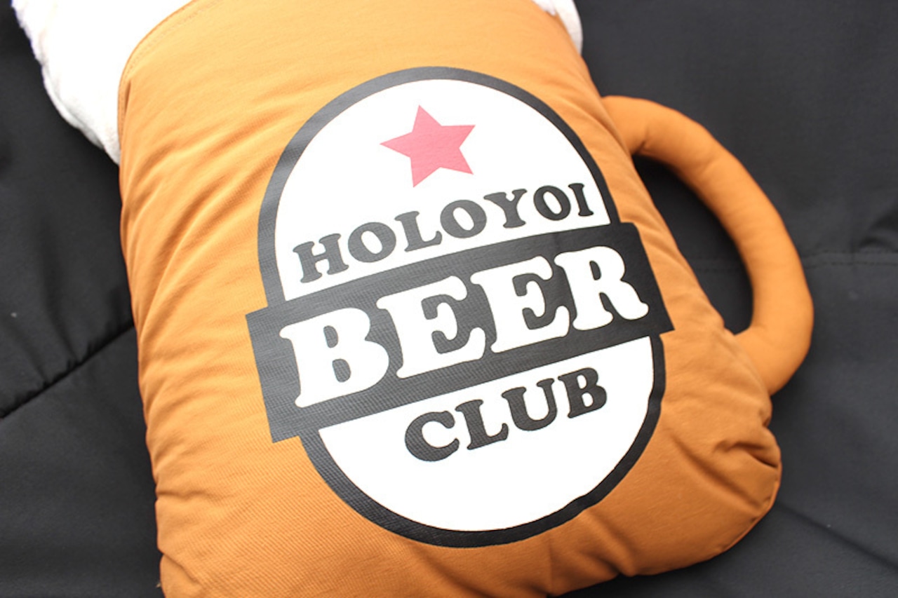 grn outdoor 60/40 CUSHION BLANKET BEER go0463f ブランケット クッション ビアー ビール 毛布 キャンプ 用品 アウトドア ブランド 登山 テント かわいい おしゃれ 防寒 冬 秋 ひざ掛け 素材 プレゼント 通販 ジーアールエヌ