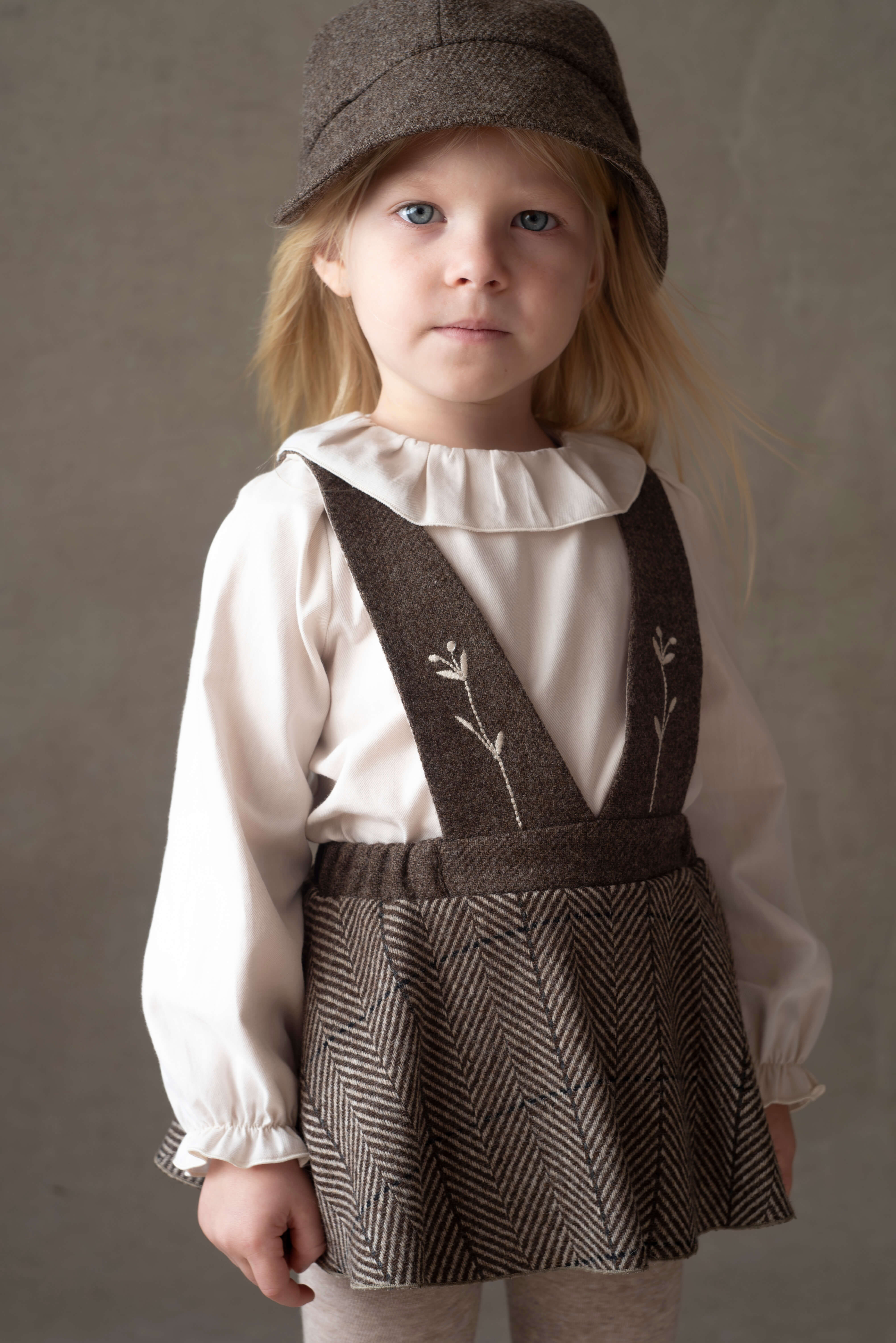 【即納/送料無料】popelin / Brown herringbone woollen romper suit with straps