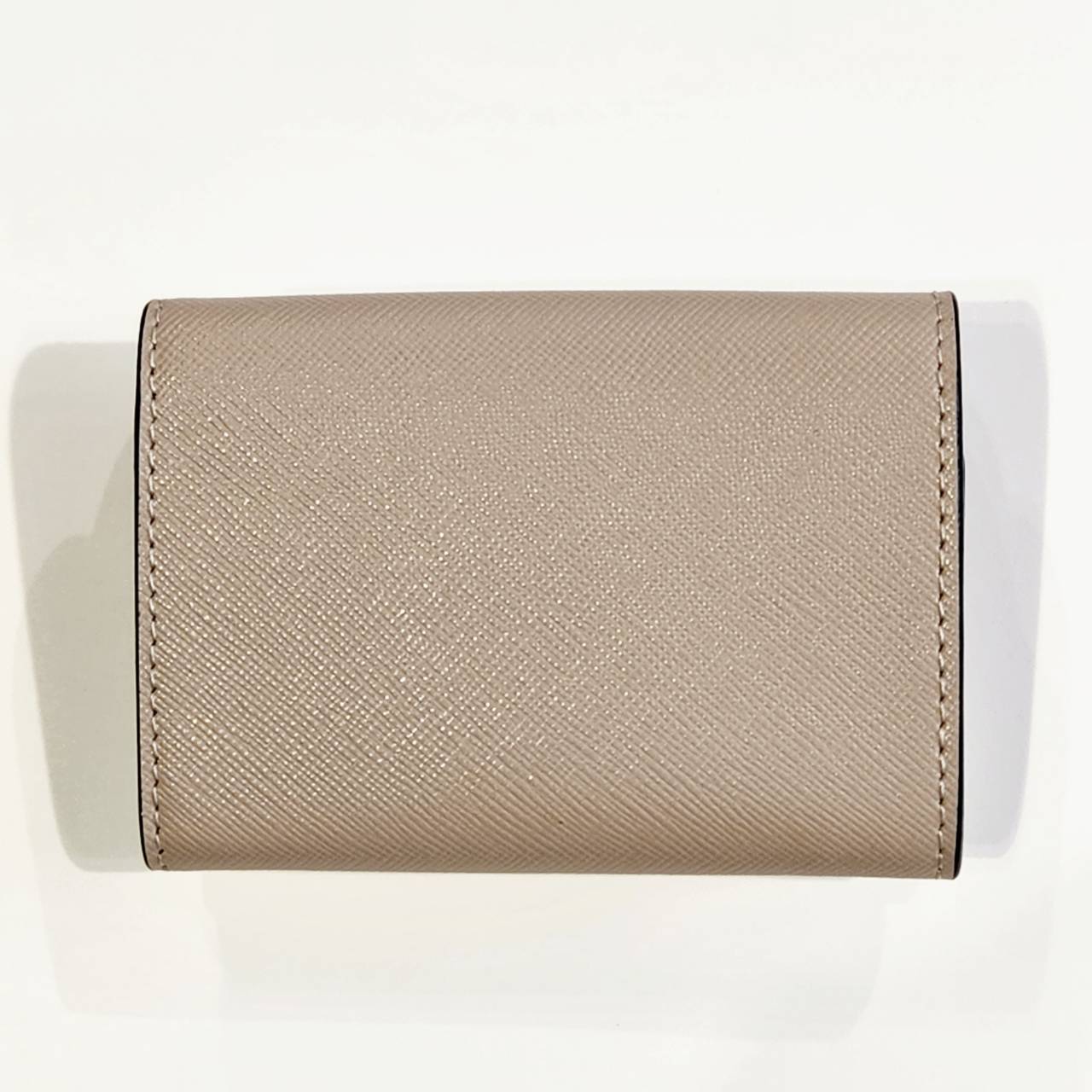 MARNI グリーン、ホワイト、ブラウン サフィアーノレザー三つ折り