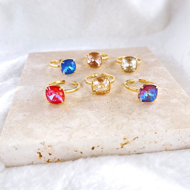 ヴィンテージローズ・大粒ビジューリング✧クリスタルガラス・ファッションリング