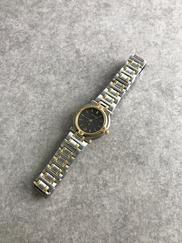 GUCCI グッチ 腕時計 ゴールド シルバー ステンレススチール クウォーツ 9000L vintage ヴィンテージ オールド rttj33