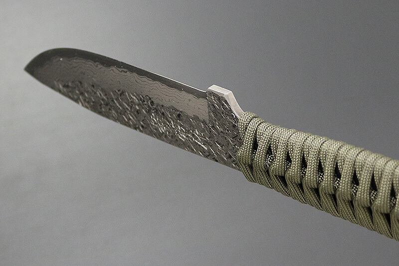 KB-254 関兼常 烏 Karasu 黒打細工刀 青紙ダマスカス 125mm KB-254 関兼常 烏 Karasu 黒打細工刀 青紙ダマスカス 125mm