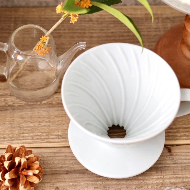 HARIO V60透過ドリッパー 02ホワイト セラミック製