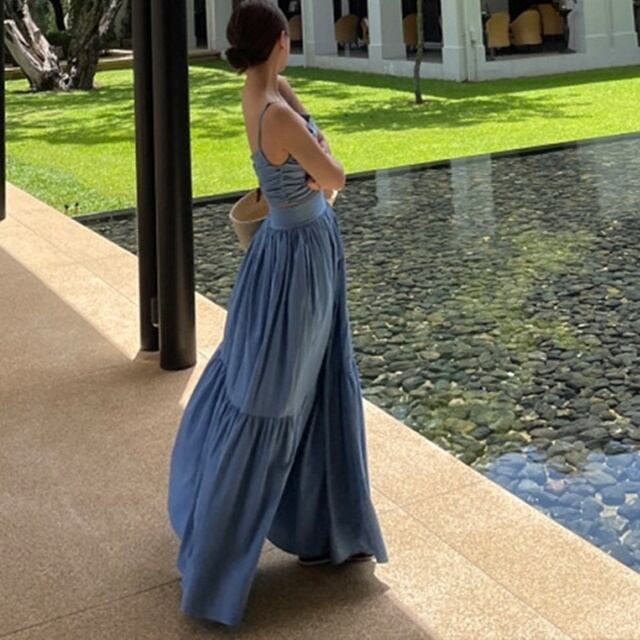 【予約販売】セットアップ レディース ロングスカート ブルー キャミソール フレア ショート丈 へそ出し 美ライン 背中見せ こなれ感 大人可愛い きれいめ 楽ちん エレガント おしゃれ 旅行 韓国 春 夏 トレンド S/M/L