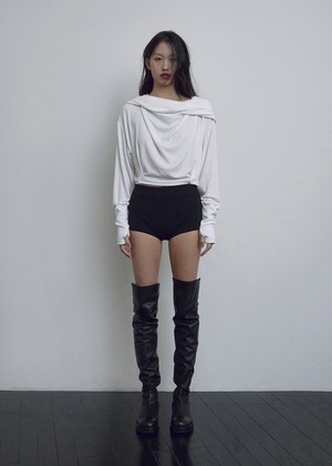 [BOHEMIAN SEOUL] COWL NECK HOODIE, WHITE 正規品 韓国ブランド 韓国通販 韓国代行 韓国ファッション bohemseo ボヘミアンソウル 日本 店舗