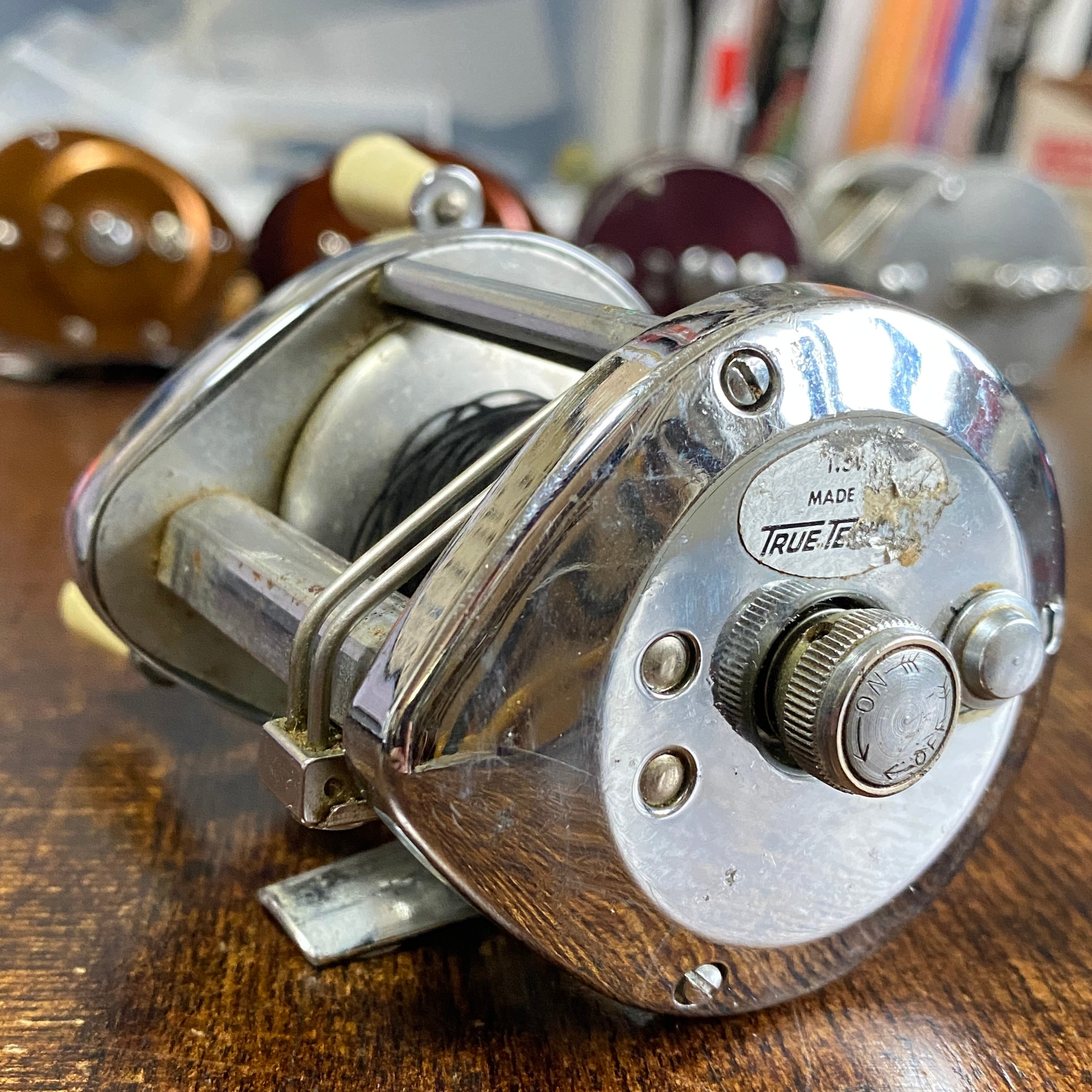 新品 オーシャンシティー1610 ダイレクトリール デッドストック 新品 オーシャンシティー1610 ダイレクトリール デッドストック