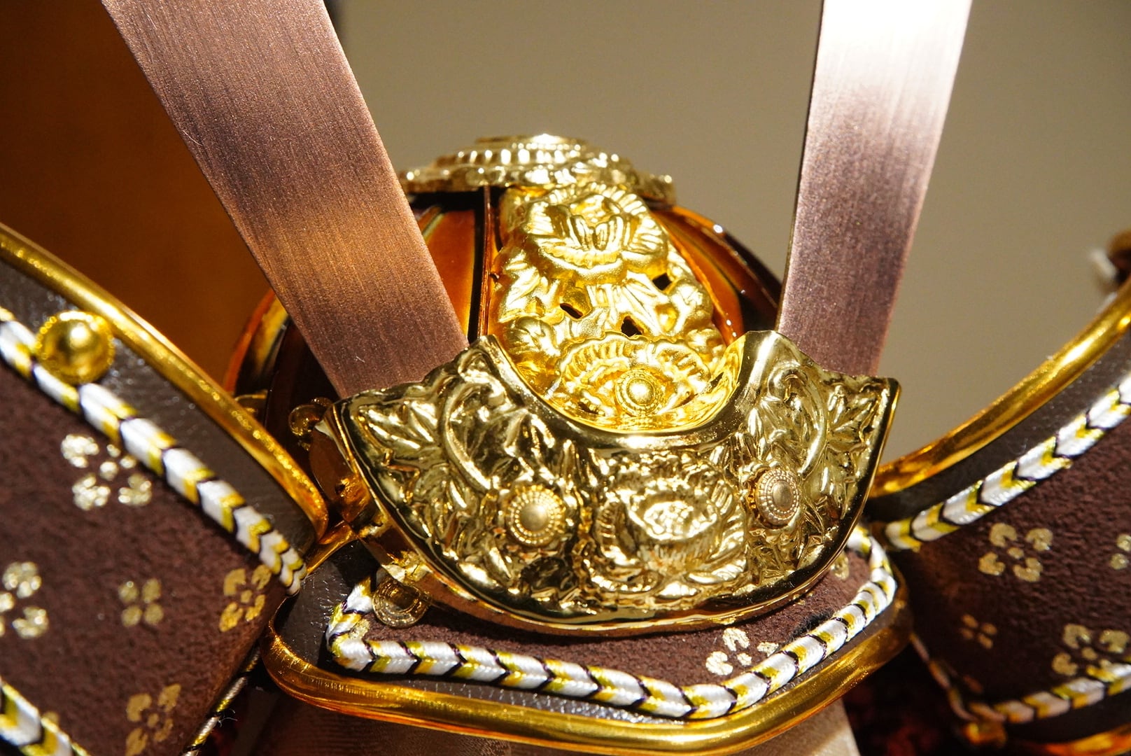 吉徳大光〉御兜 収納飾り〔870〕 | NAGANOYA ONLINESHOP