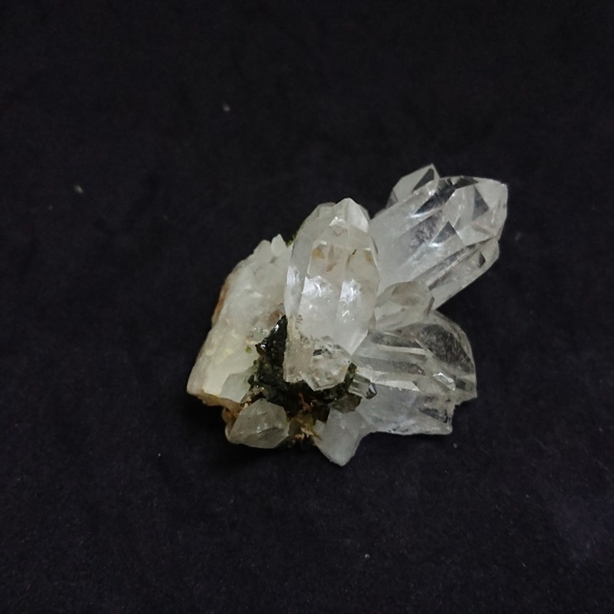 水晶 エピドート 共生クラスター（グリーントルマリン）4.8kg ーtot016 