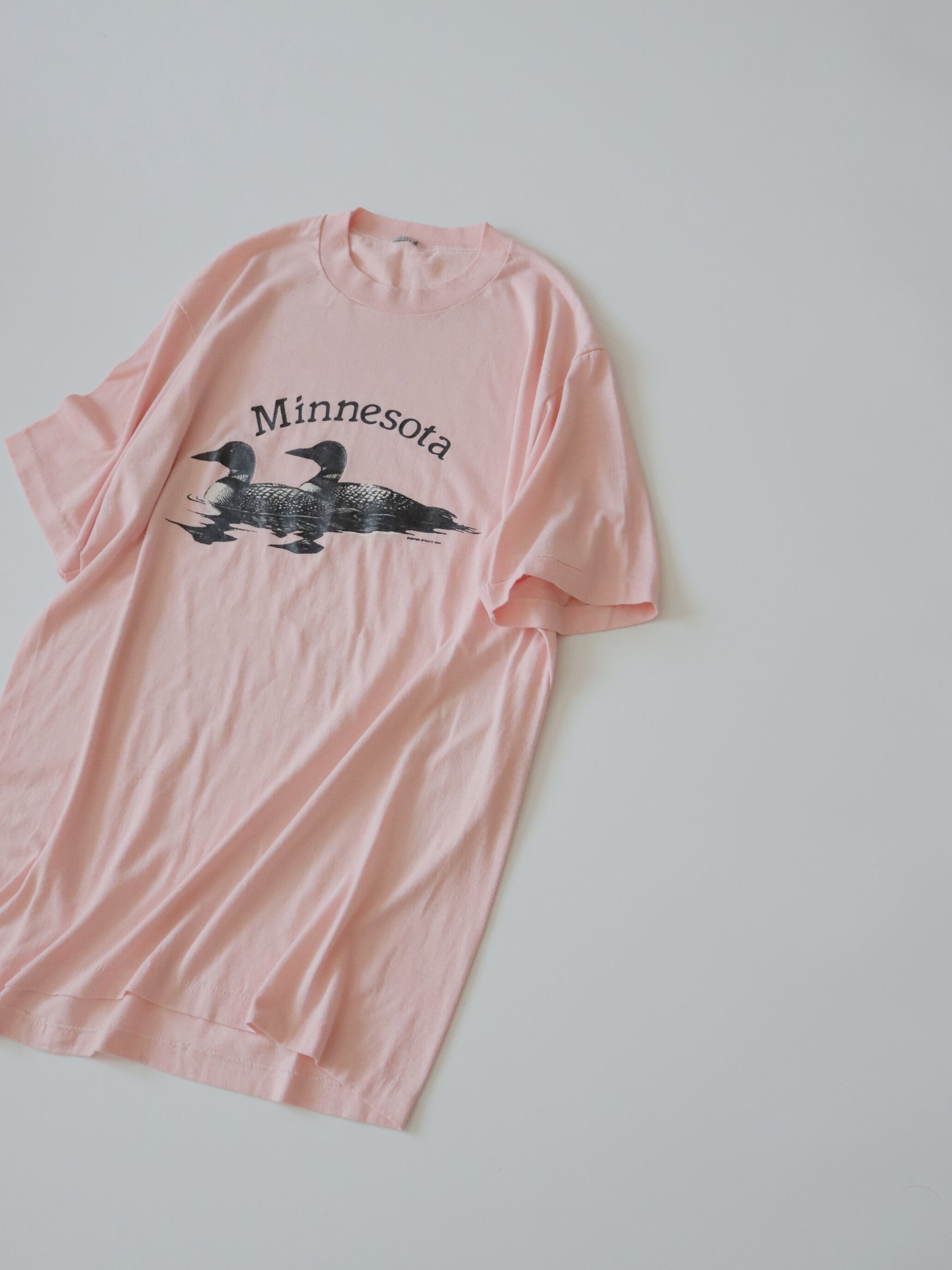 ●80s pink color twin duck design print tee