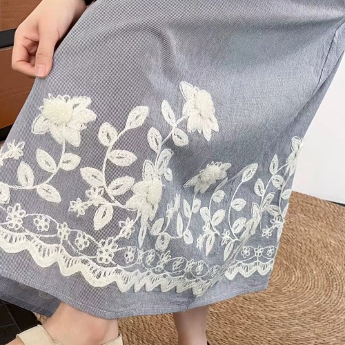 裾フラワー刺繍ギャザーロングワンピ ・11930