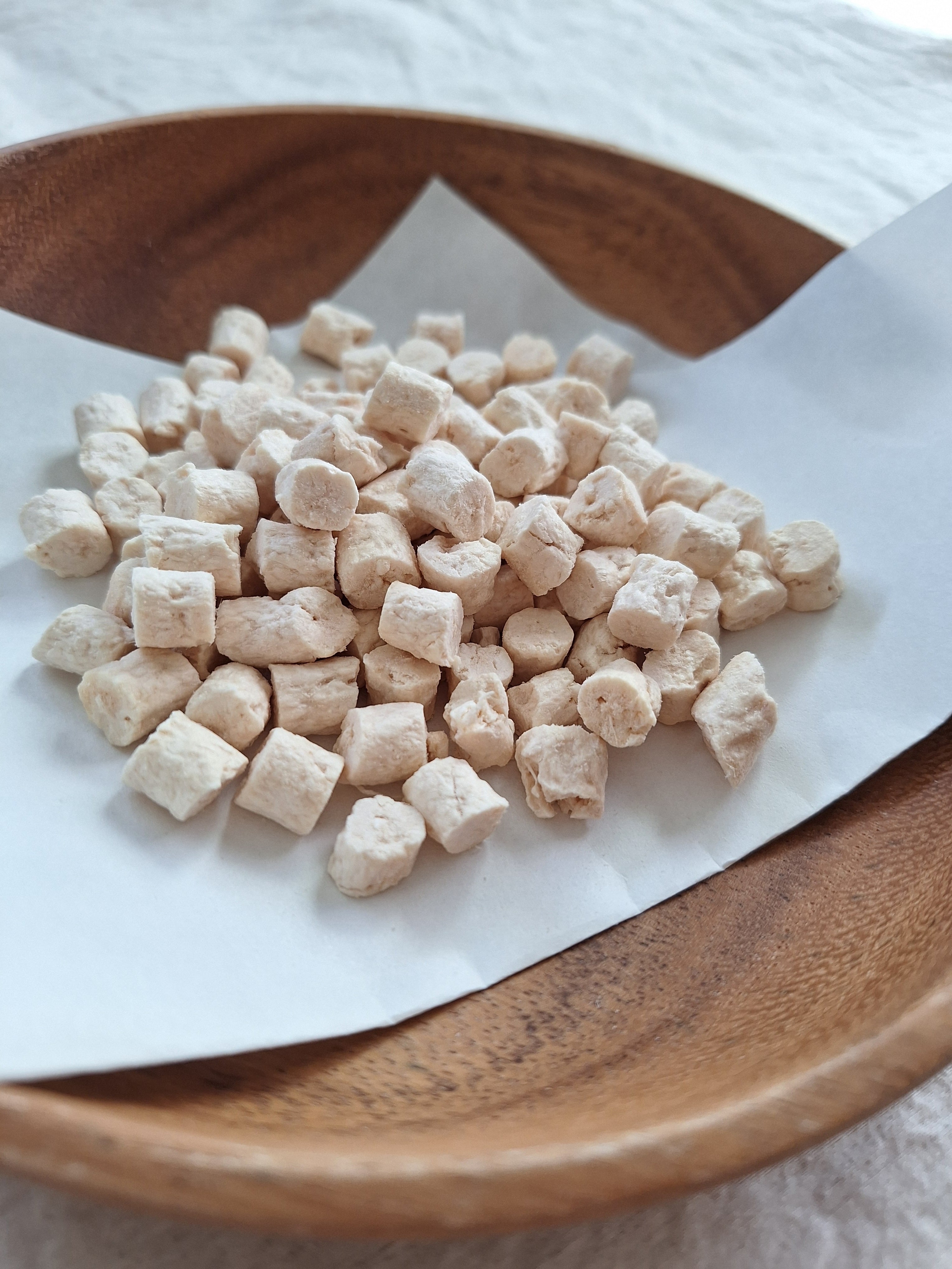 フリーズドライのササミ 粒タイプ 18g 【ママクック】 | ワンコの