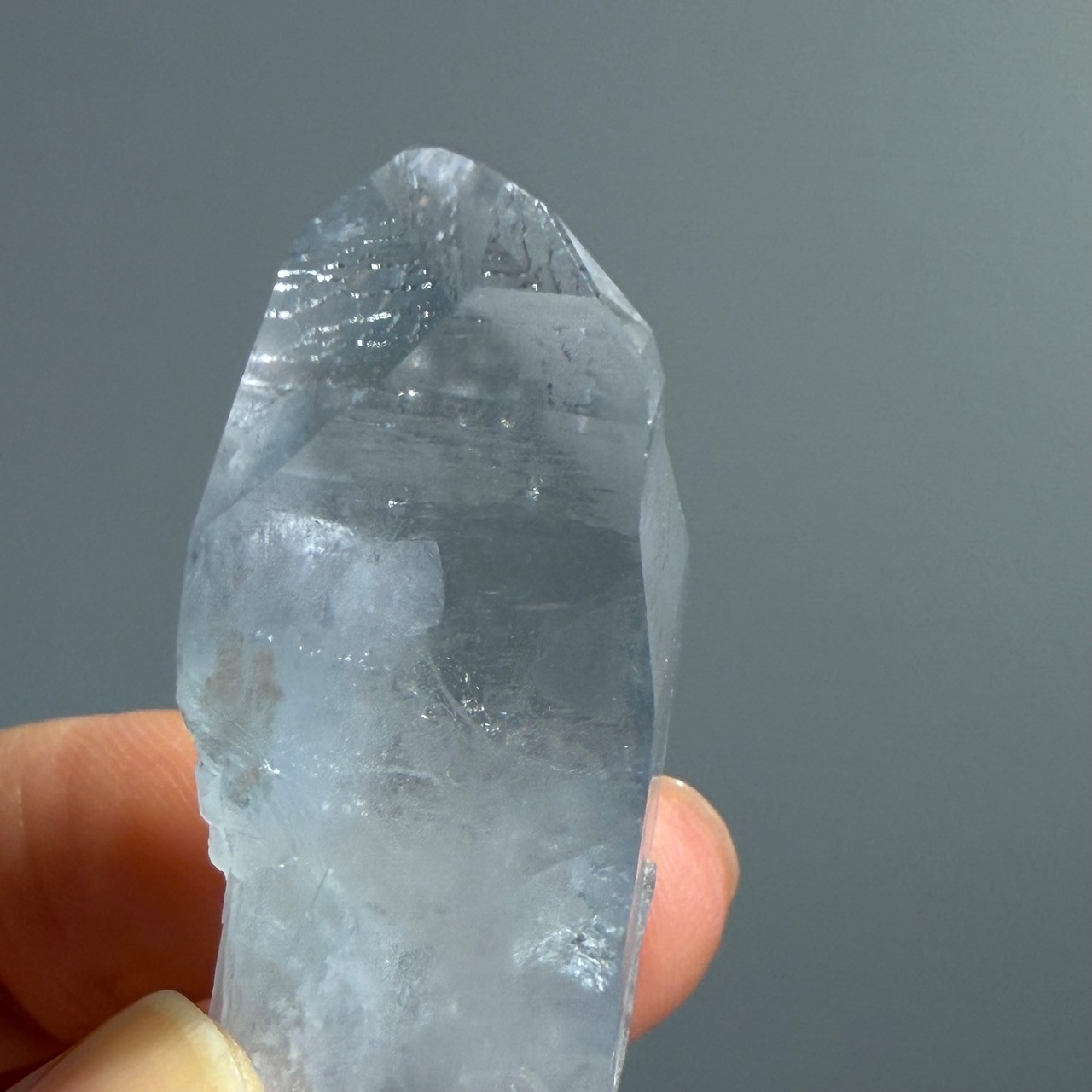 セレスタイト 原石 単結晶 251203 高透明度 ブルークリスタル 虹入り マダガスカル産