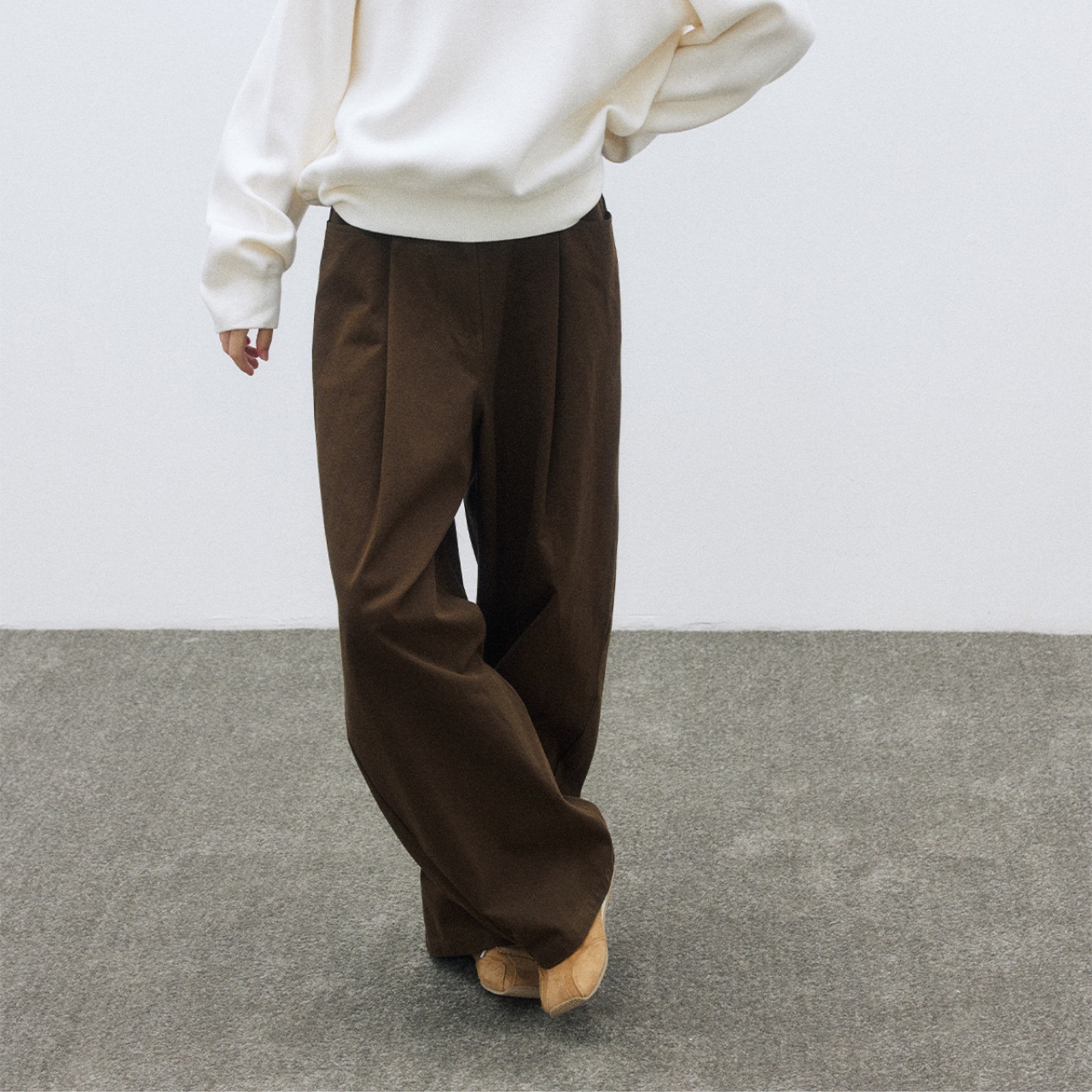 Cotton Wide Tuck Pants T3924