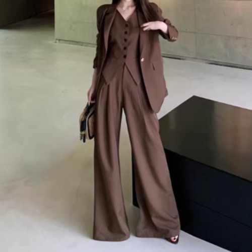 【3点セット】テーラードジャケット＋ベスト＋フレアパンツ ・13699