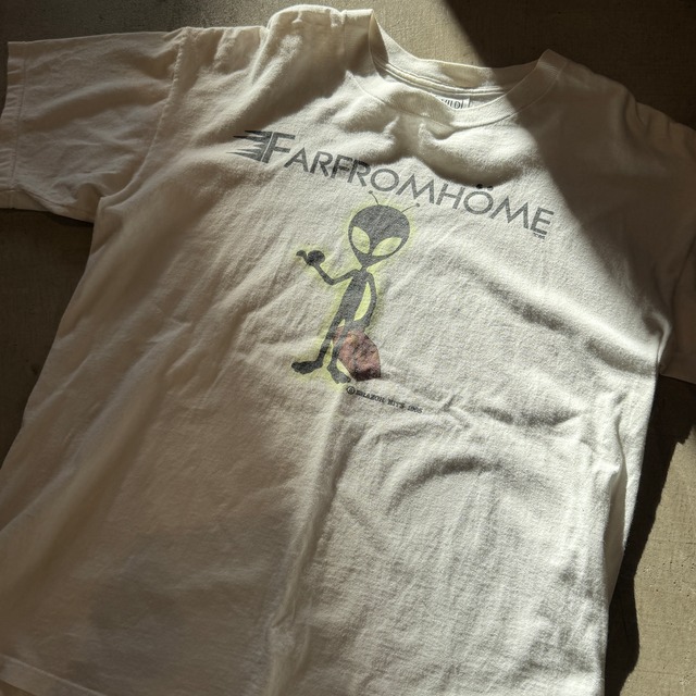 1990s FAR FROM HOME ALIEN T-SHIRT