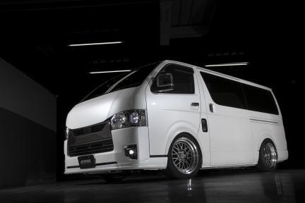 WORK 200系ハイエース 17インチホイール ハイパーガンメタダイヤカット