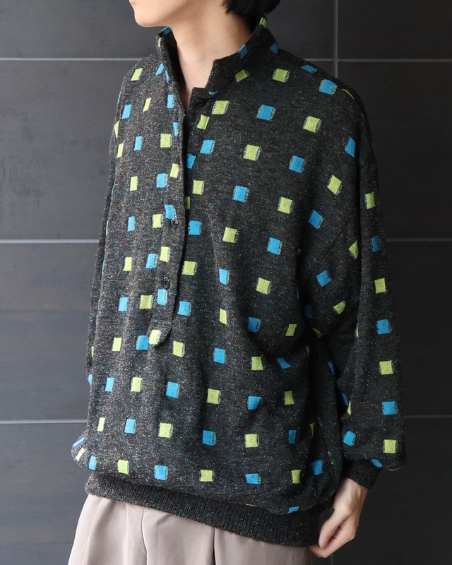 stand collar crazy pattern pullover
