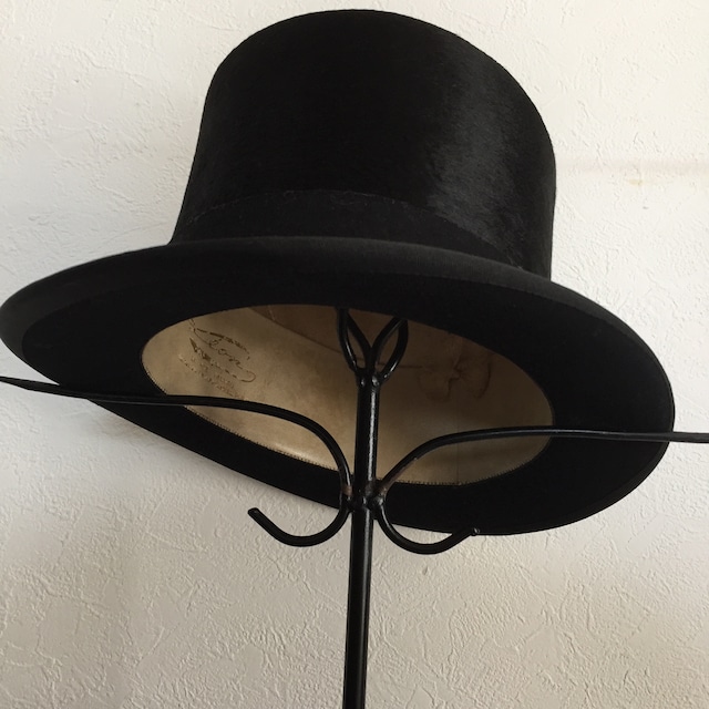 Antique French Silk Hat by Lèon Paris