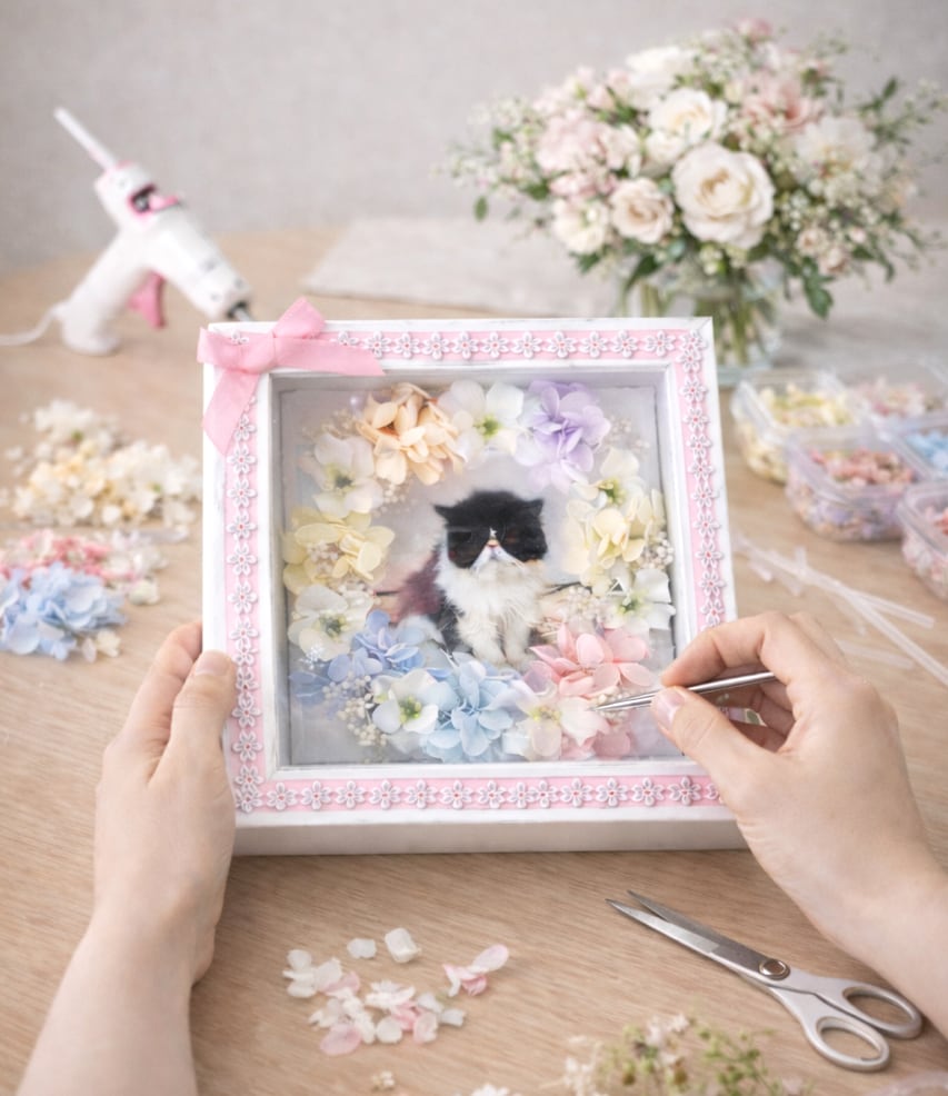 うちの子フラワーフレーム【PE-602】縦横15cm│ペットメモリアル│ お祝いギフト|木枠ガラスフレーム| メッセージ入り|バレンタイン│記念日│誕生日に