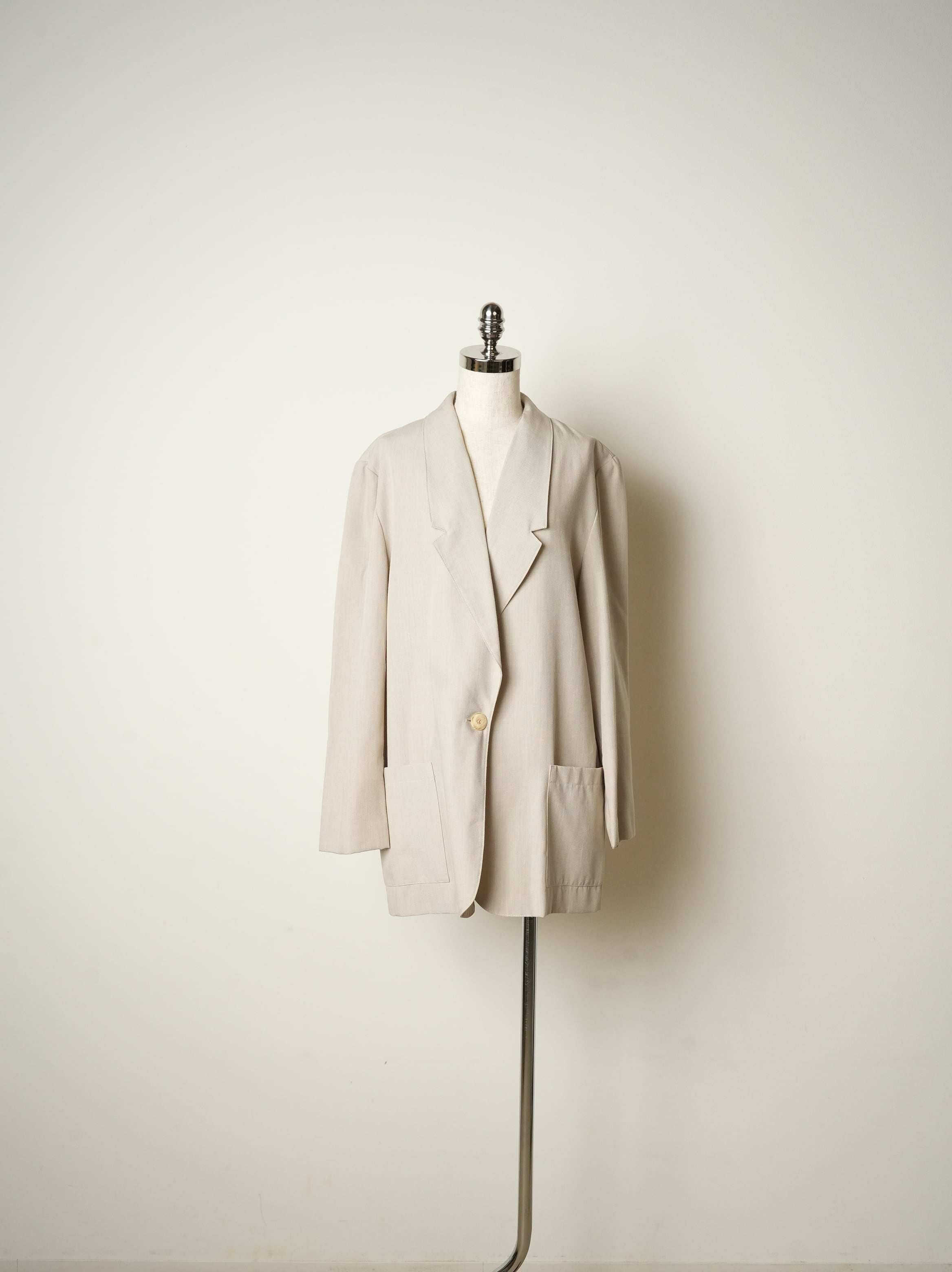 OUTER | Raum Vintage