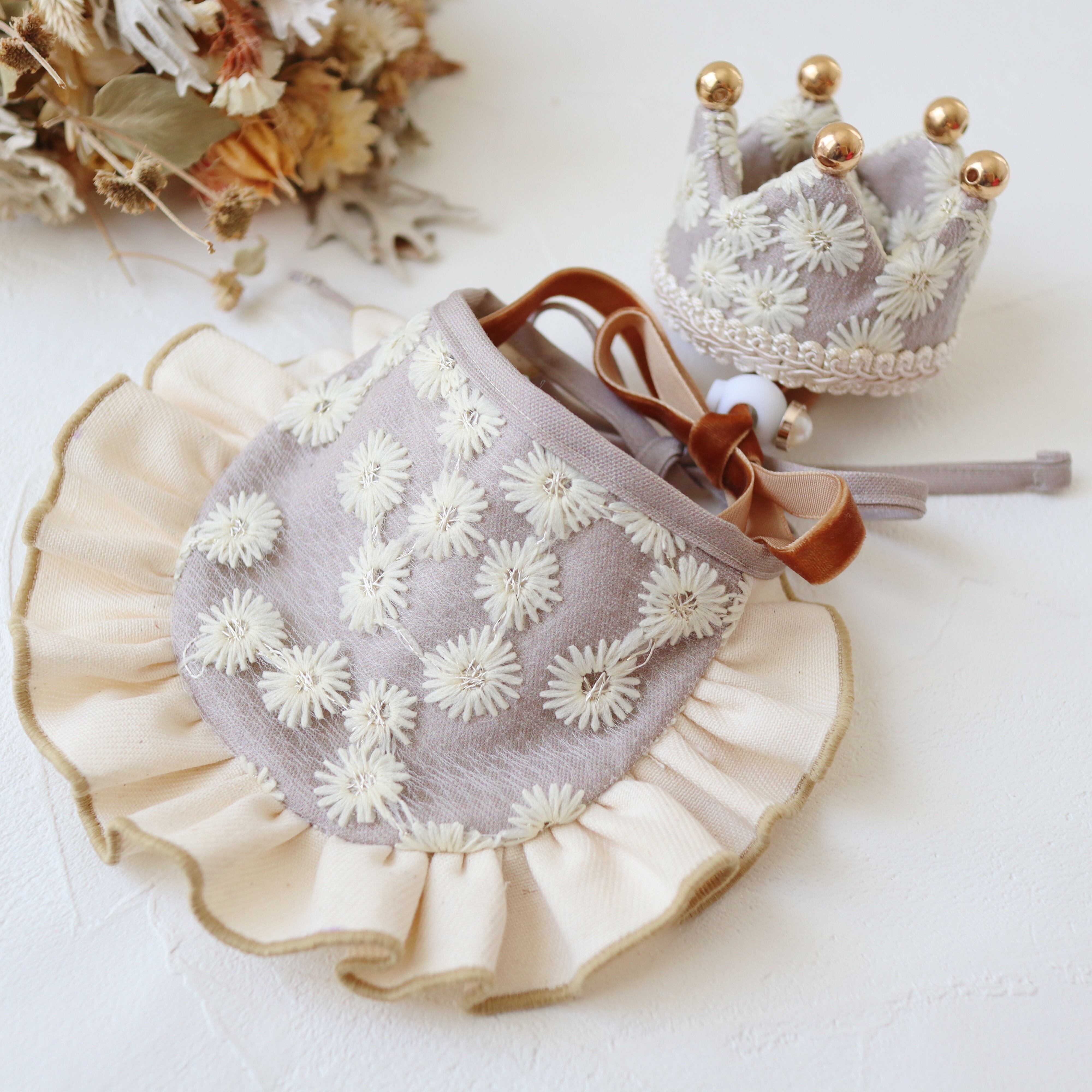 ハンドメイドマスク☆C&S Fコーデュロイに林檎の刺繍〈ヴァニーユに 