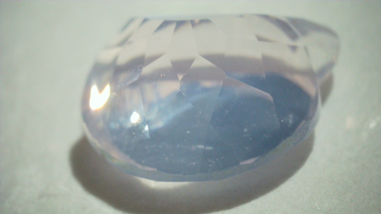 スコロライト（猫カット）　1.9ct　[C13‐139]