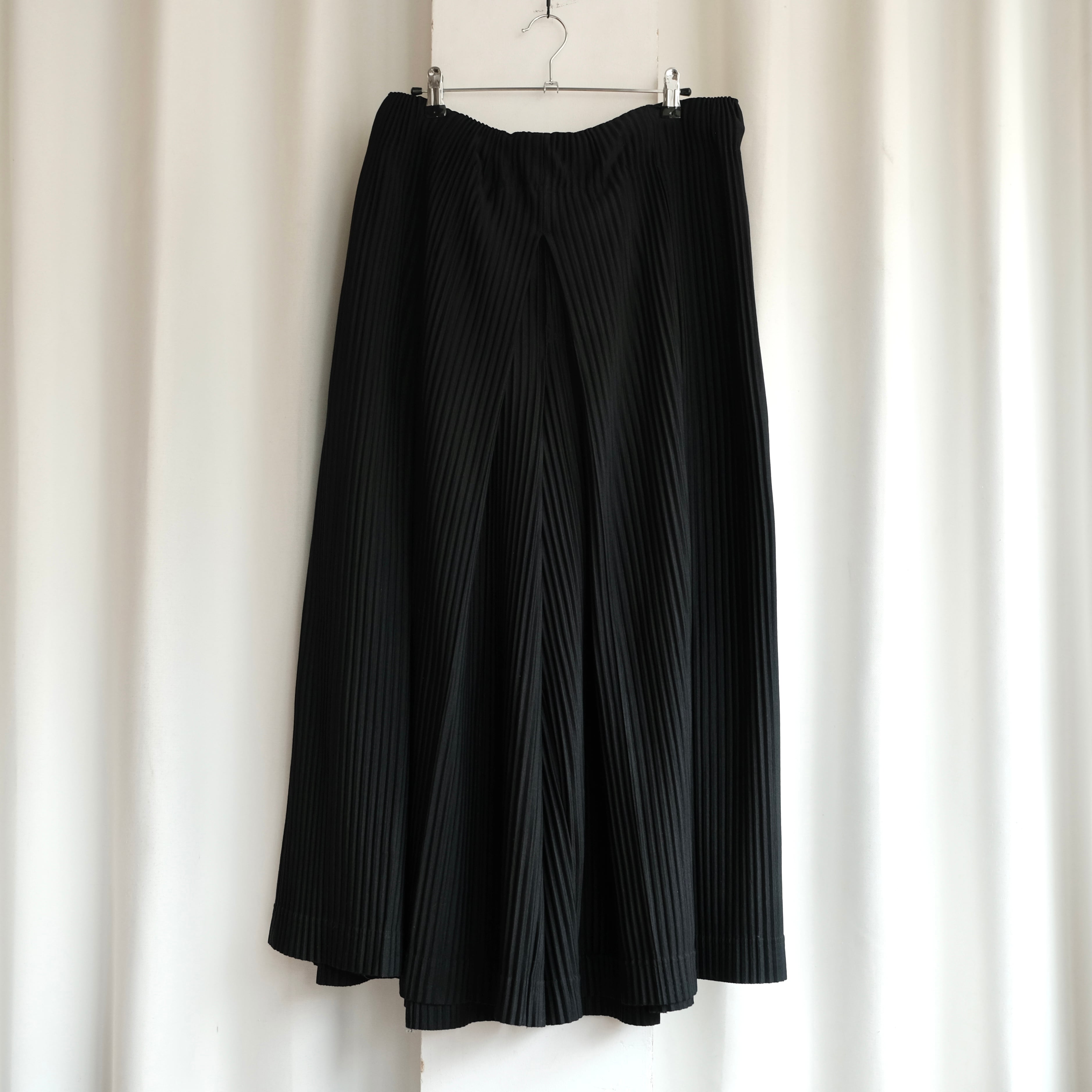HOMME PLISSE ISSEY MIYAKE 袴 PLEATS PANTS | safarionline