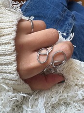 ループアートリング