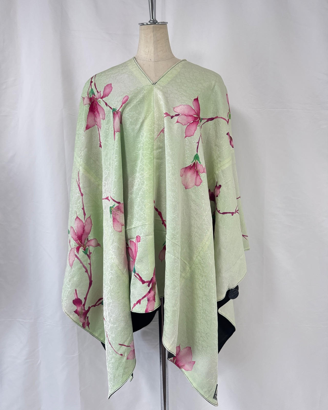 Reversible Poncho 446