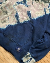 【1着限定販売 / 最短即日発送】 藍染めタイダイスウェットフーディー 陸上進出