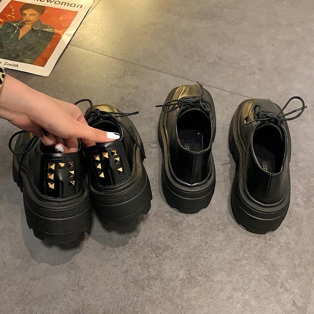 レザースタイルスプリングレッドハイヒールシングル 靴 シューズ レース ローファー 春物 レースアップ スクウェア 部族の婦人靴61763643061