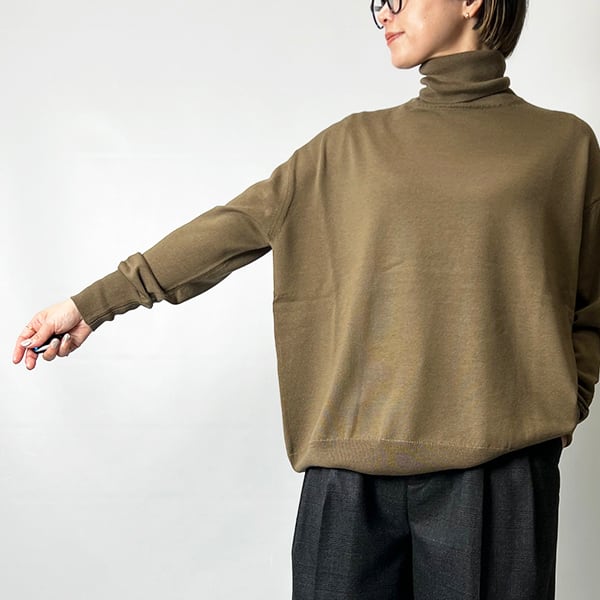 SACRA サクラ EXTRA FINE MERINO TOP 2024秋冬新作
