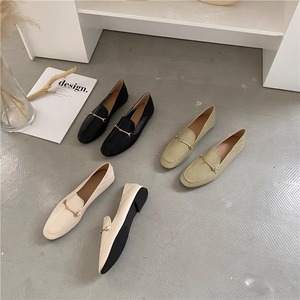 【送料無料】ローファー ビット付き 大人可愛い シンプル カジュアル エレガント 大人上品 オシャレ お出かけ 旅行  春夏 20代 30代 40代 女性用 レディース スタイリッシュ 高見え トレンド フェイクレザー ブラック グリーン オフホワイト 白 黒 緑