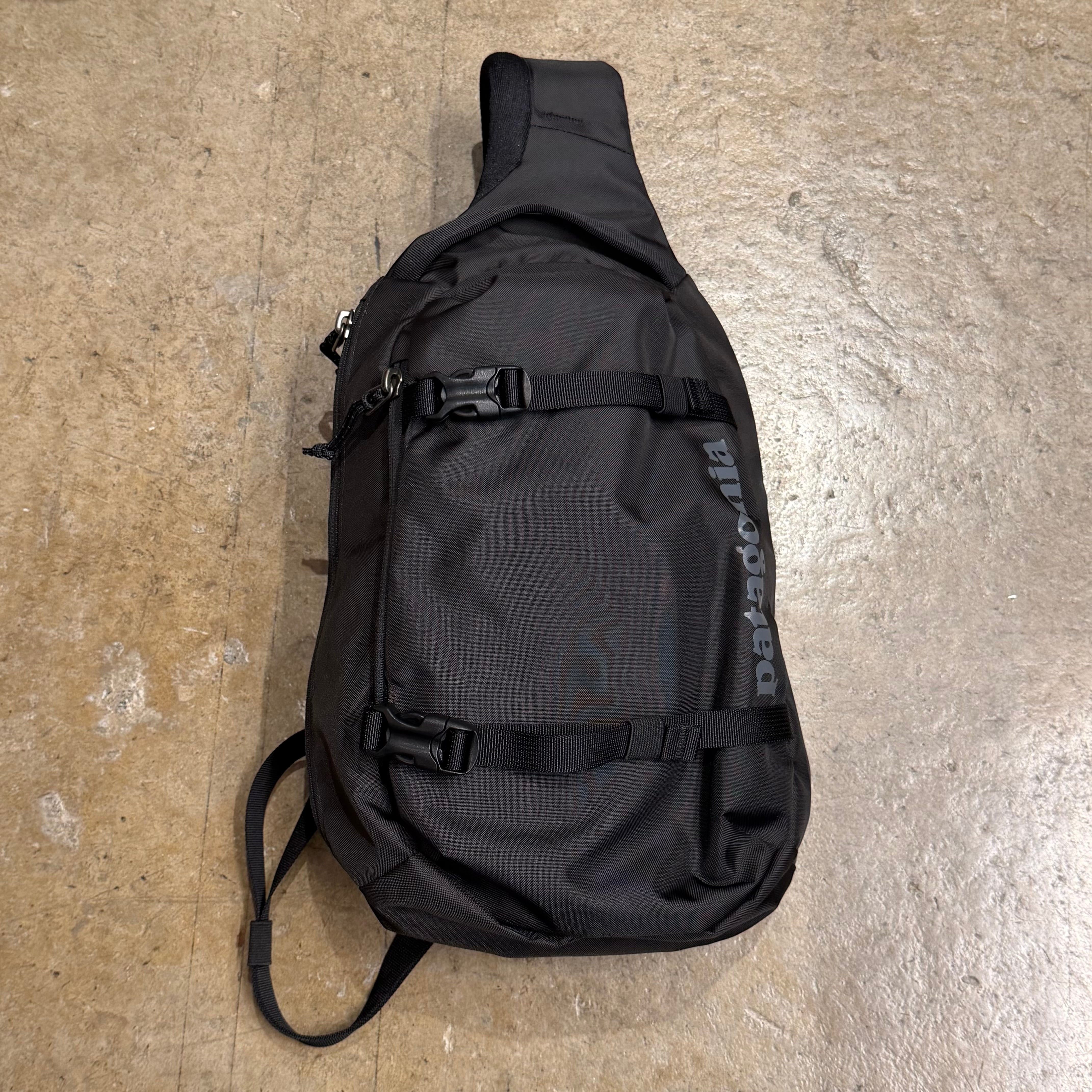 PATAGONIA ATOM SLING 8L 2024 BLACK | safarionline